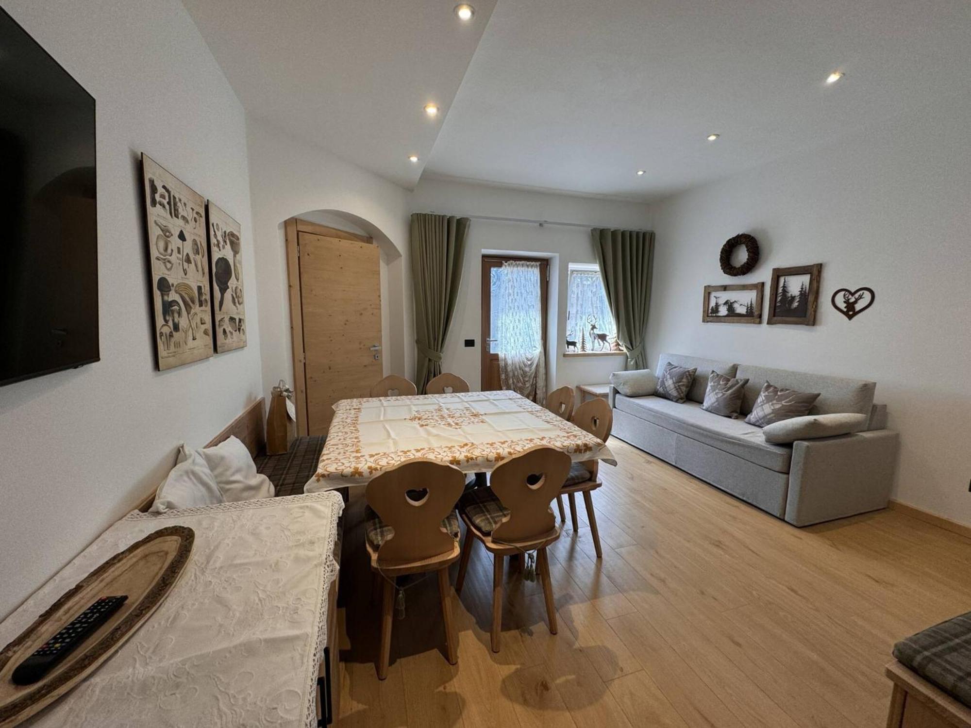Appartamento Continental - 8 Posti Letto San Vito di Cadore Exteriör bild