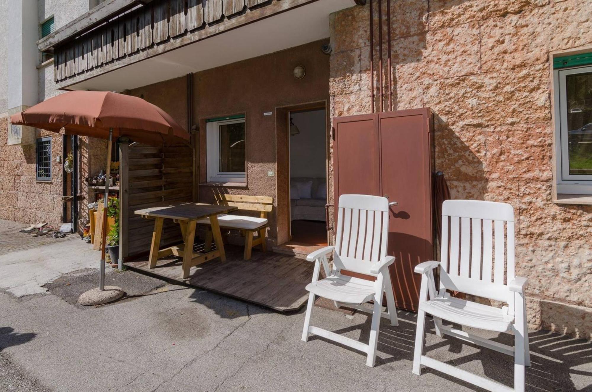 Appartamento Continental - 8 Posti Letto San Vito di Cadore Exteriör bild