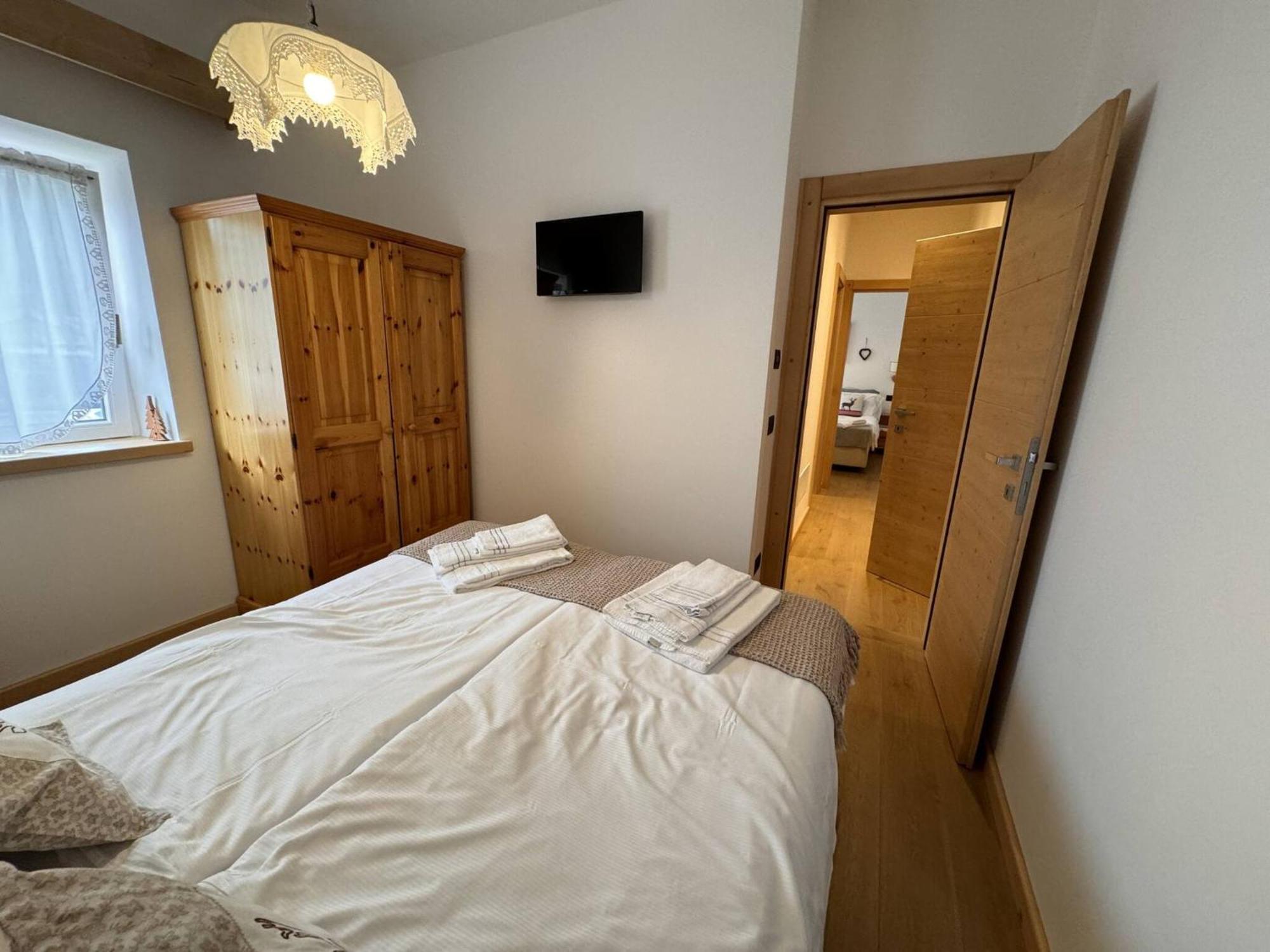 Appartamento Continental - 8 Posti Letto San Vito di Cadore Exteriör bild