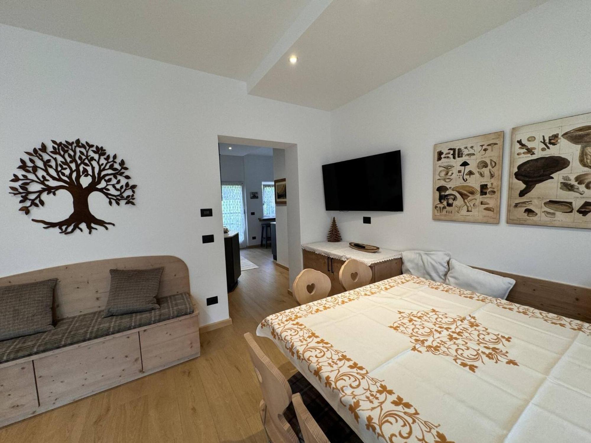 Appartamento Continental - 8 Posti Letto San Vito di Cadore Exteriör bild