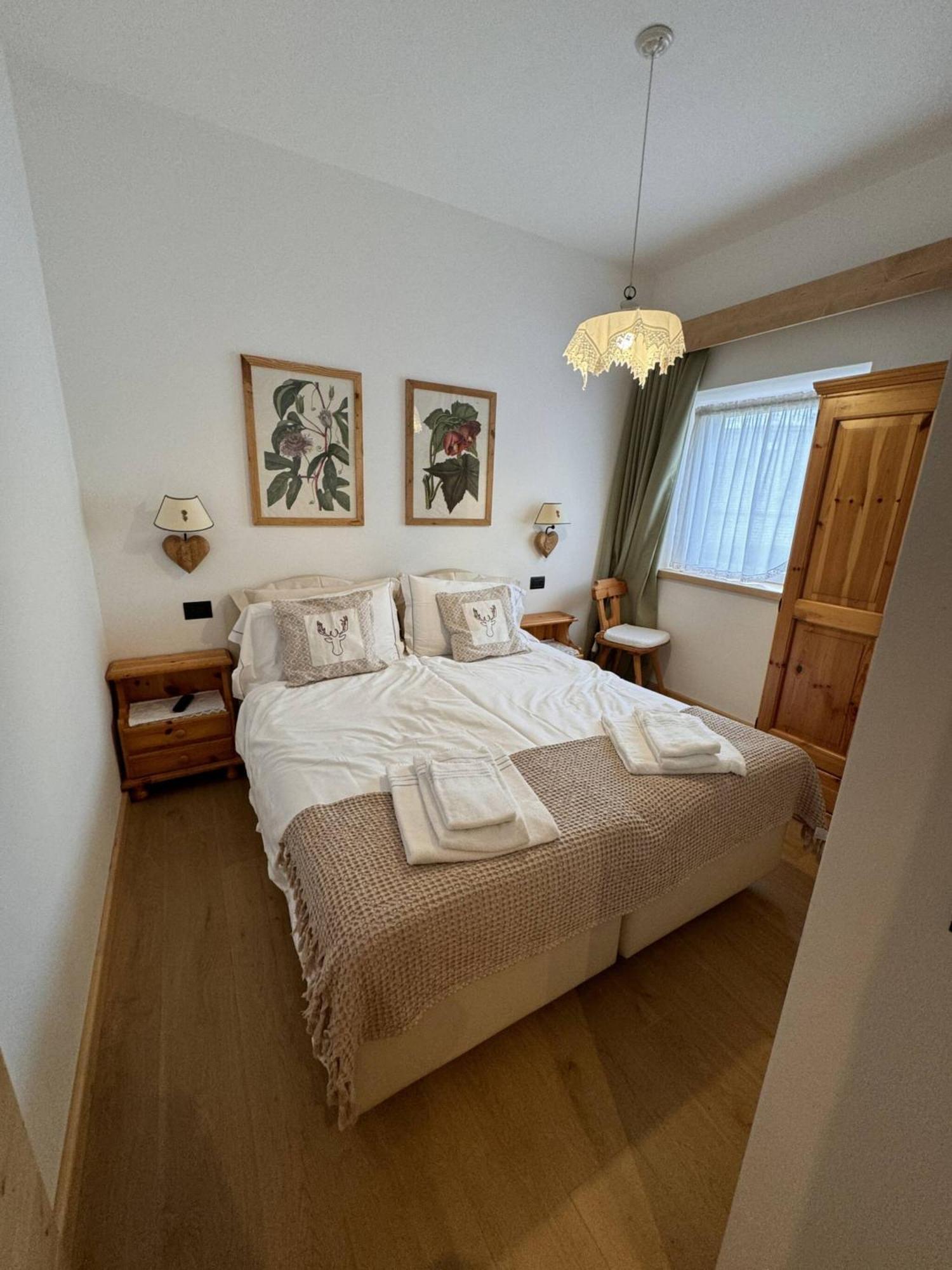 Appartamento Continental - 8 Posti Letto San Vito di Cadore Exteriör bild